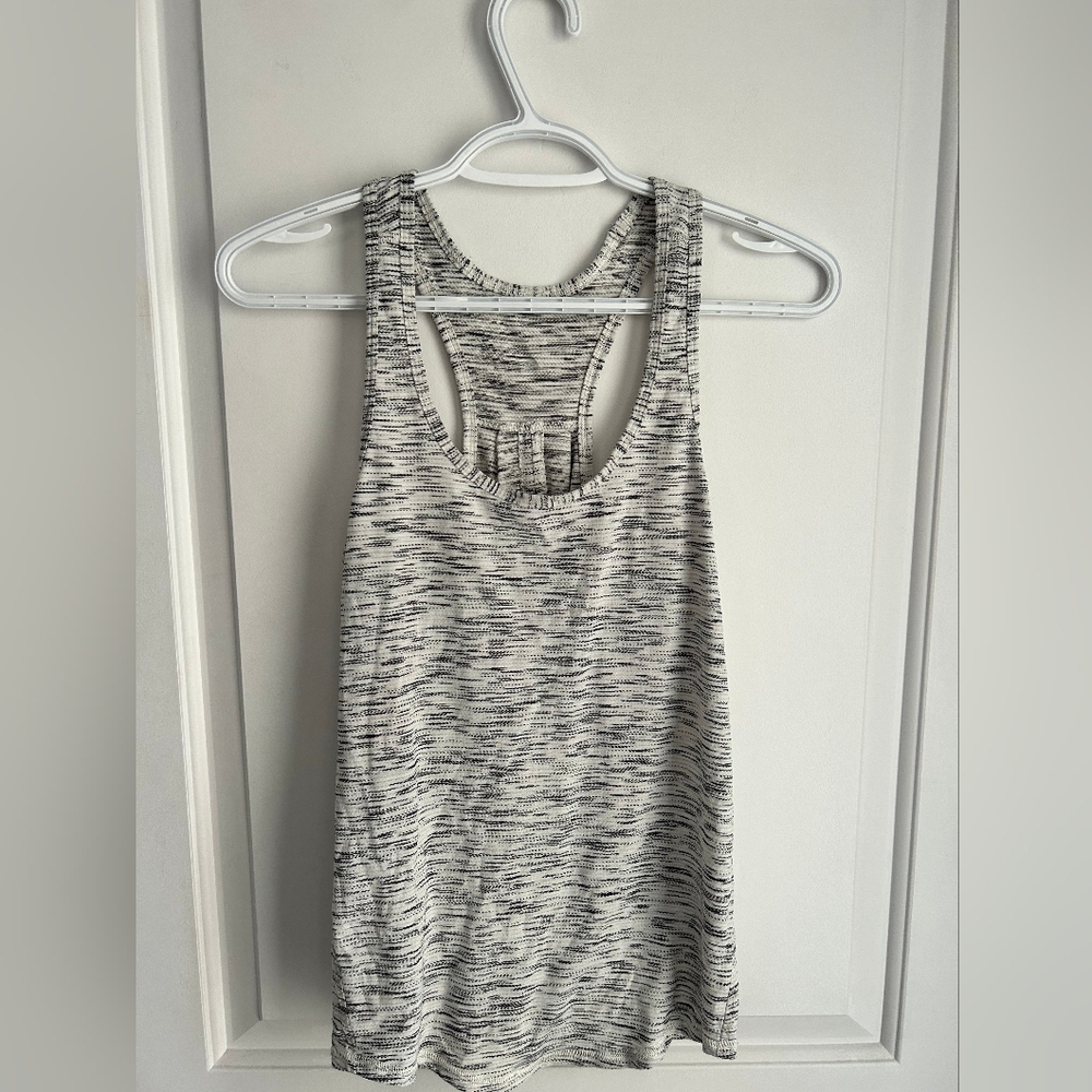 Lululemon shirt (4)